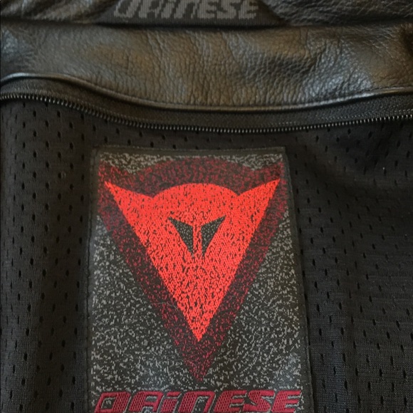 SOLD Men’s Dainese Leather Motorcycle Jacket - Picture 7 of 8
